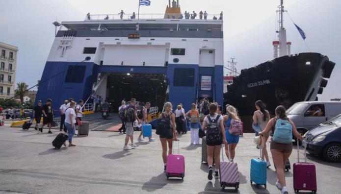 Διαμέρισμα Στο Κέντρο Δίπλα Στα Νοσοκομεία Και Τα Αξιοθέατα Lejlighed Athen Eksteriør billede